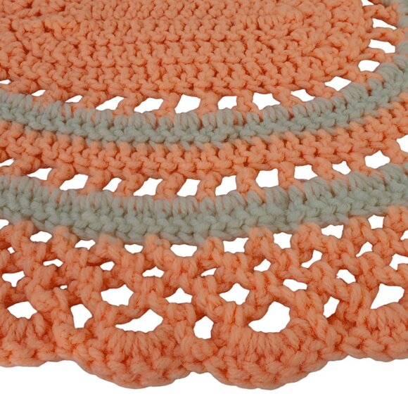 Orange and White Oval Crocheted Placemats. 17"x13" Set of Four. - Picture 4 of 4